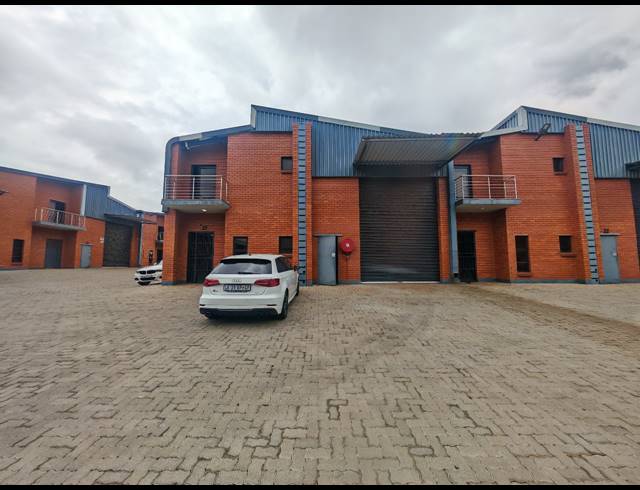 243M² WAREHOUSE TO LET IN ORMONDE